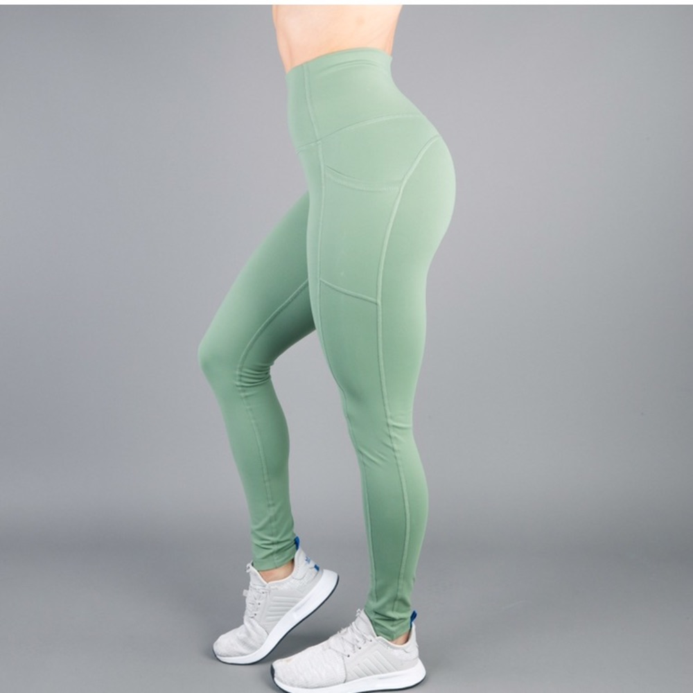 Buffbunny Collection Luna Leggings in Sage